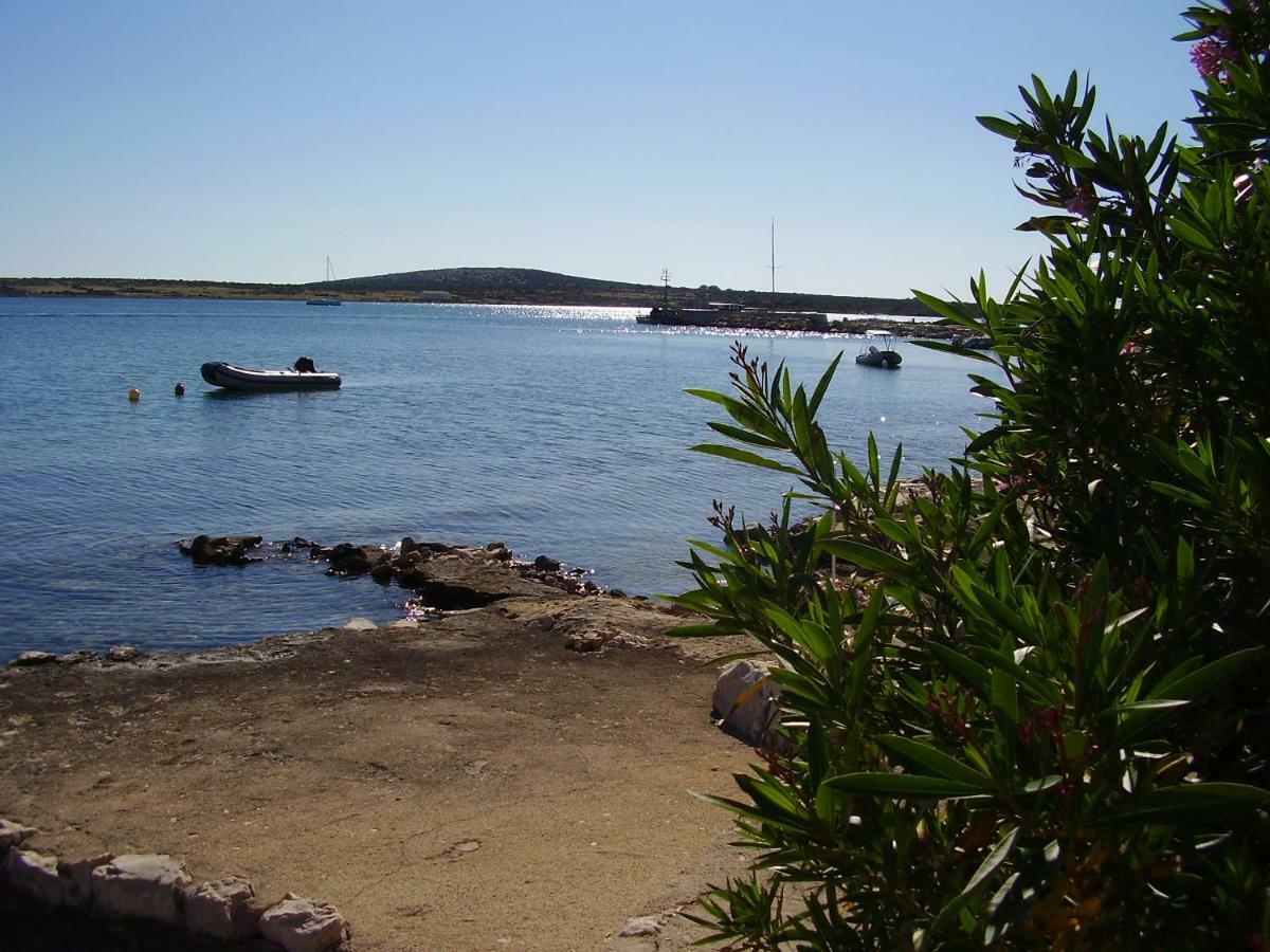 Water View Brand New Apartment, Short Stroll To Beach, Peaceful! Košljun Buitenkant foto