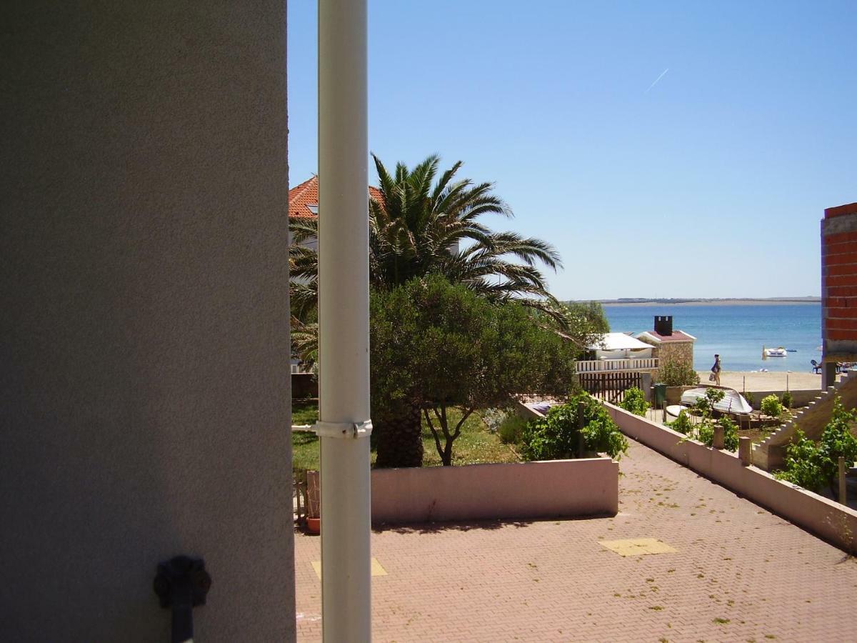Water View Brand New Apartment, Short Stroll To Beach, Peaceful! Košljun Buitenkant foto